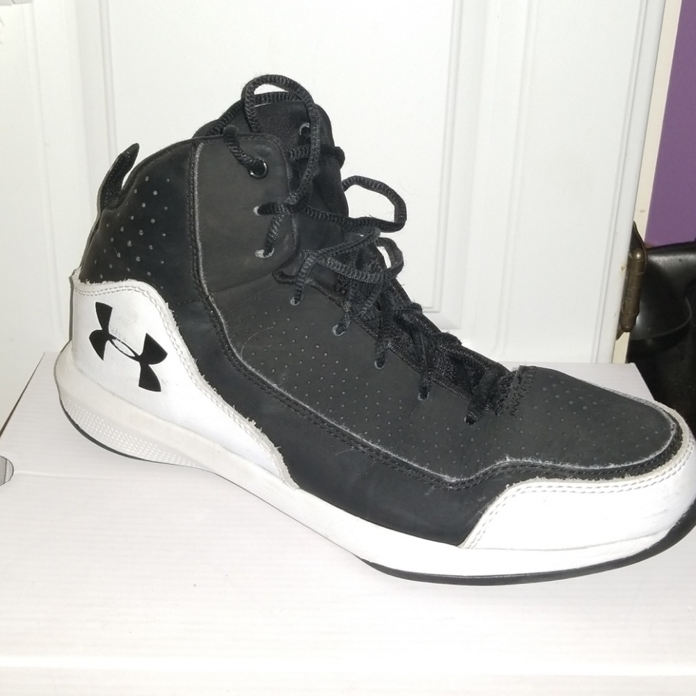 Under Armour Basketball Shoes